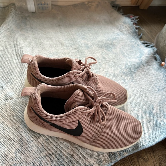 Aldo high heels in nude - Picture 2 of 6